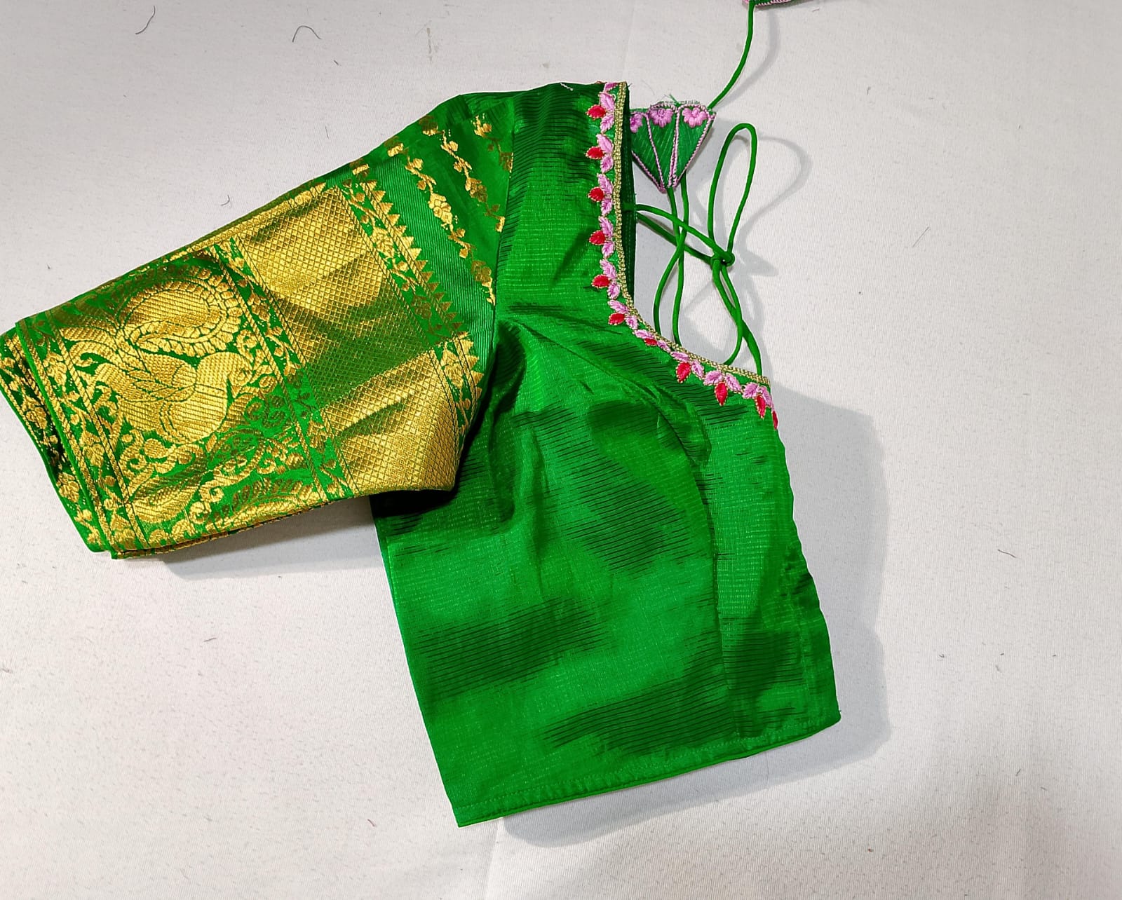 N258: Ready To Ship Beautiful Saree With Stitched Blouse