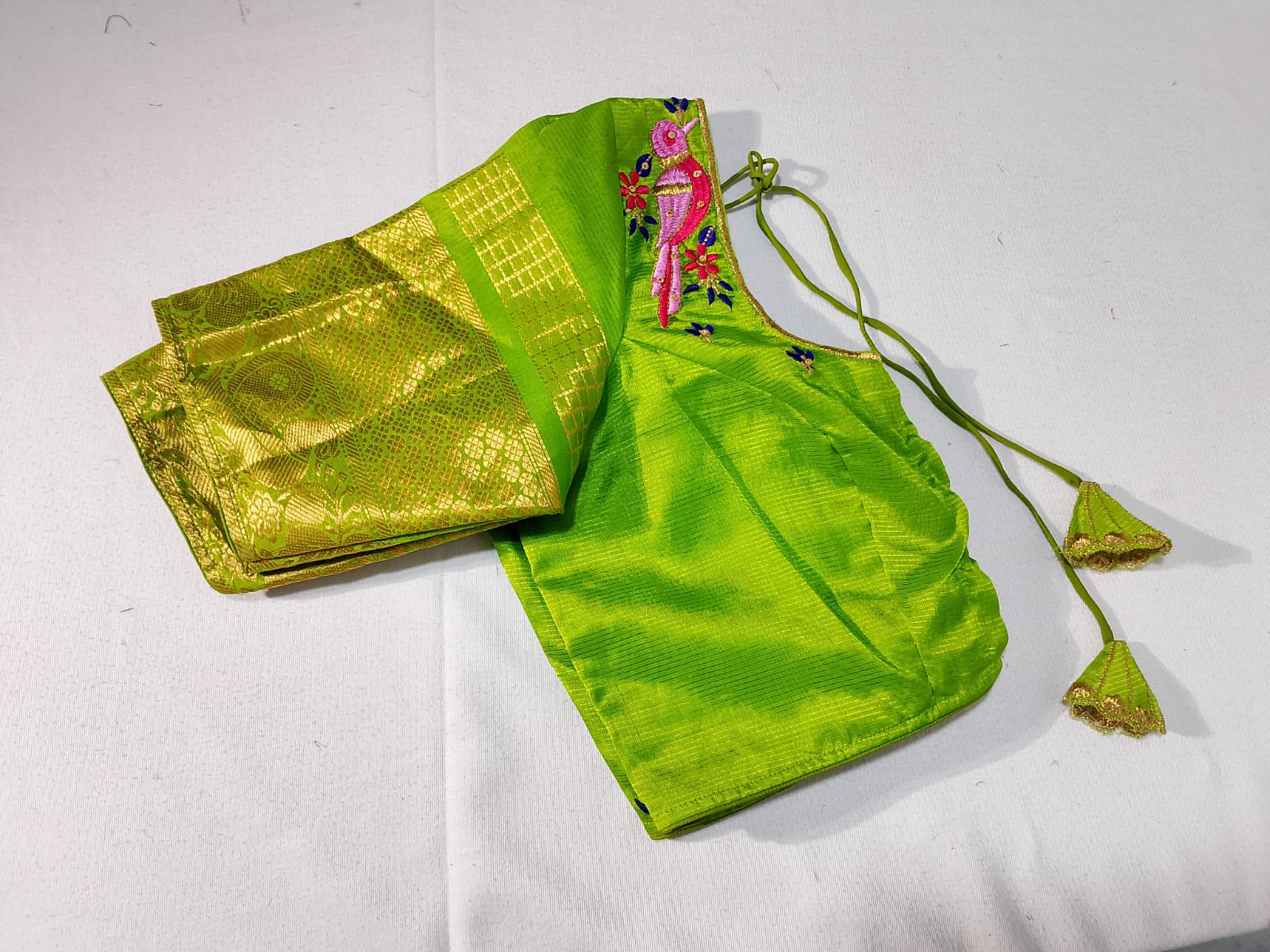 N259: Ready To Ship Beautiful Saree With Stitched Blouse