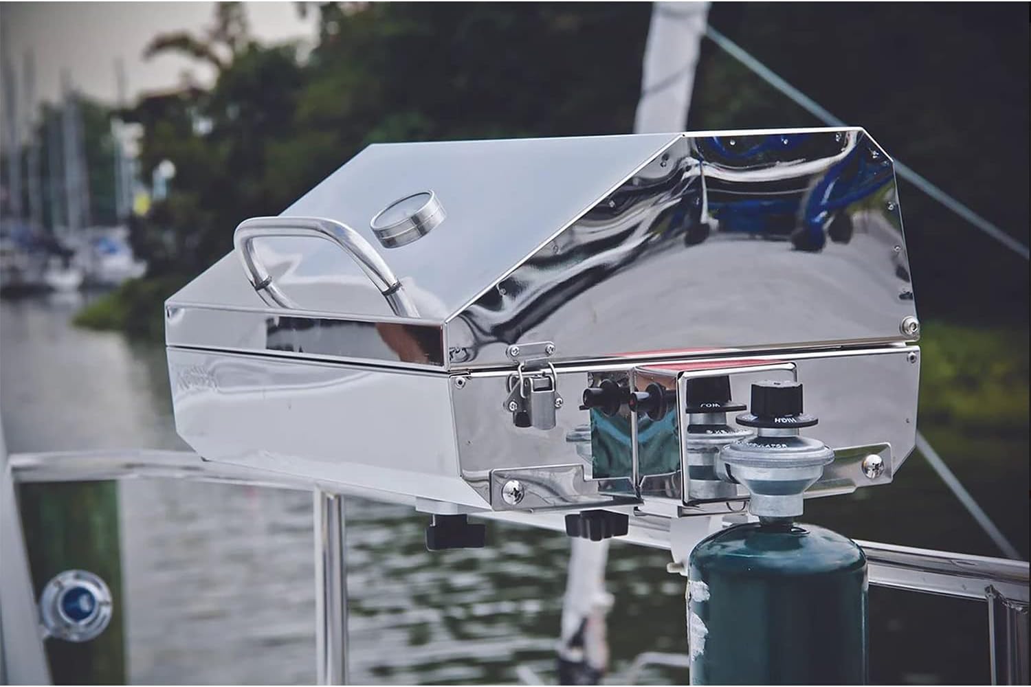 Camco Kuuma 58182 Stow N' Go Grill Rail Mount