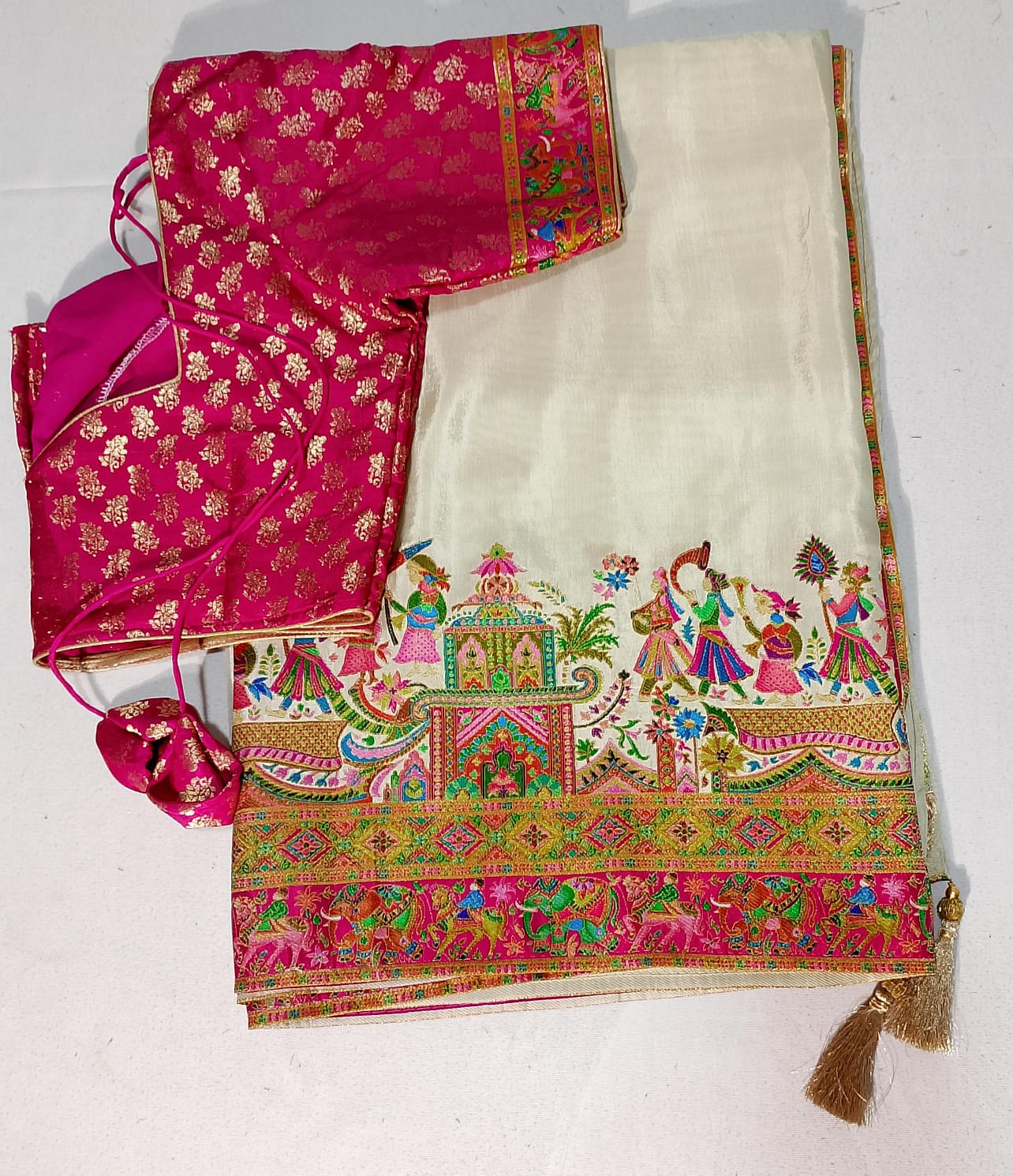 N562: Ready To Ship Beautiful Banarasi Kani Saree With Stitched Blouse
