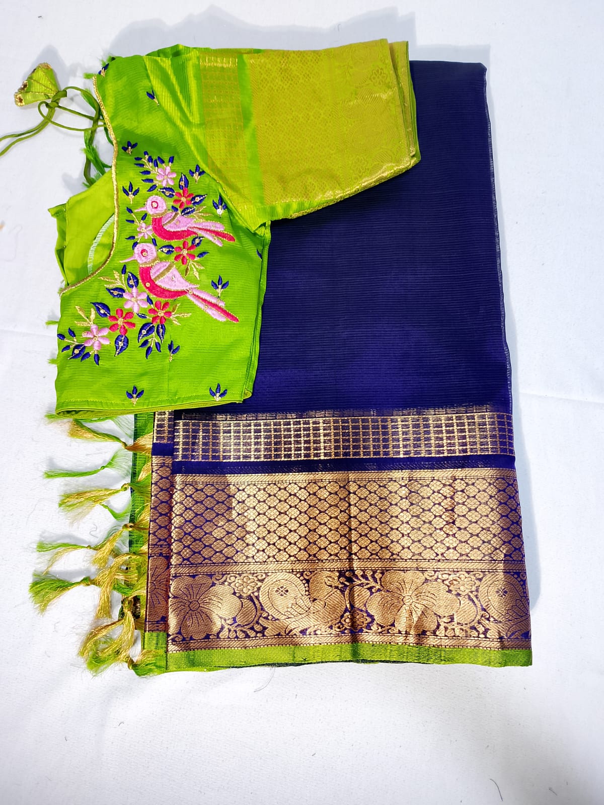 N259: Ready To Ship Beautiful Saree With Stitched Blouse