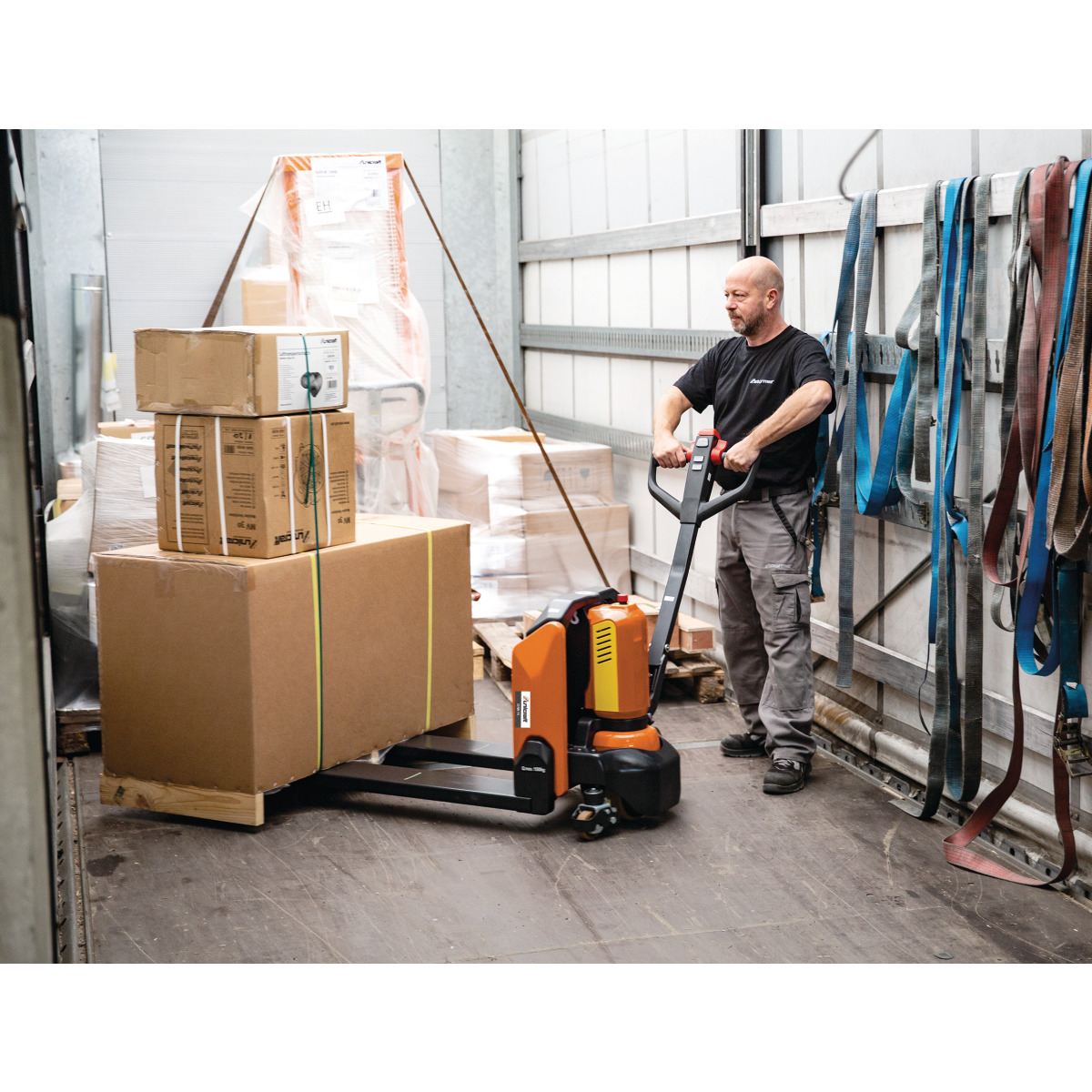 UNICRAFT EHW 20 – Electric Pallet Truck