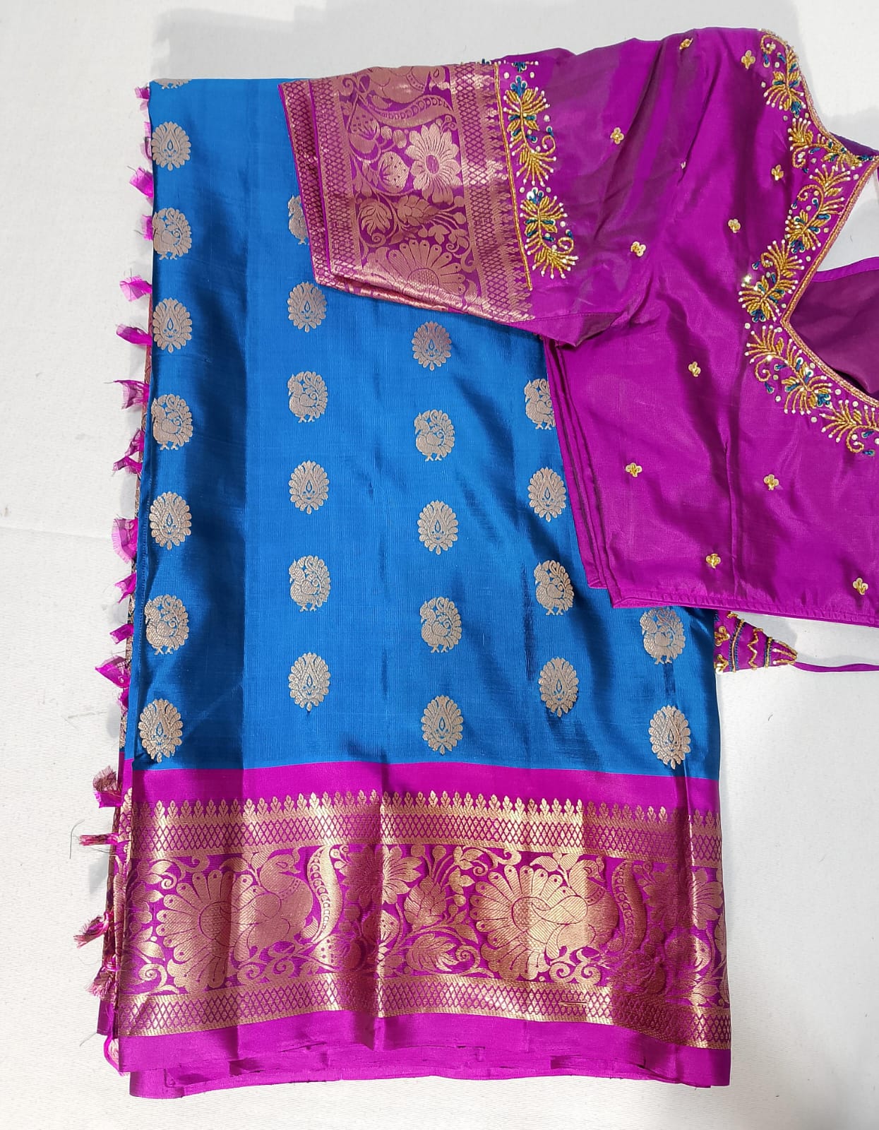 N257: Ready To Ship Beautiful Saree With Stitched Blouse