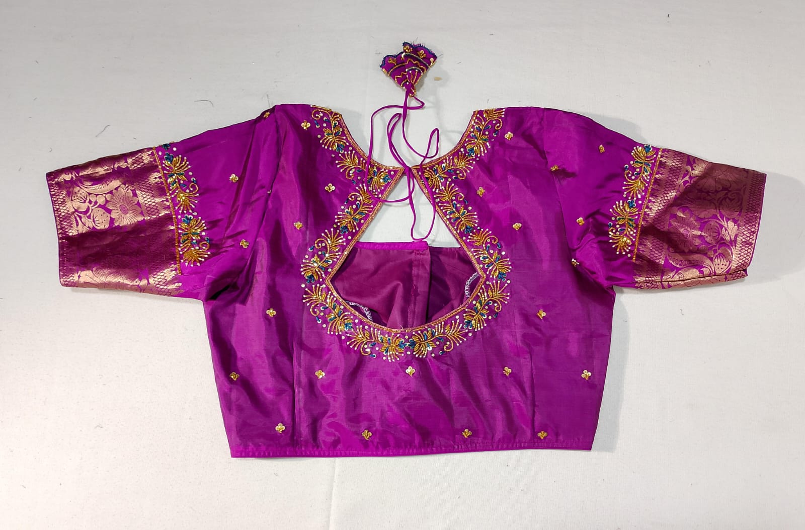 N257: Ready To Ship Beautiful Saree With Stitched Blouse