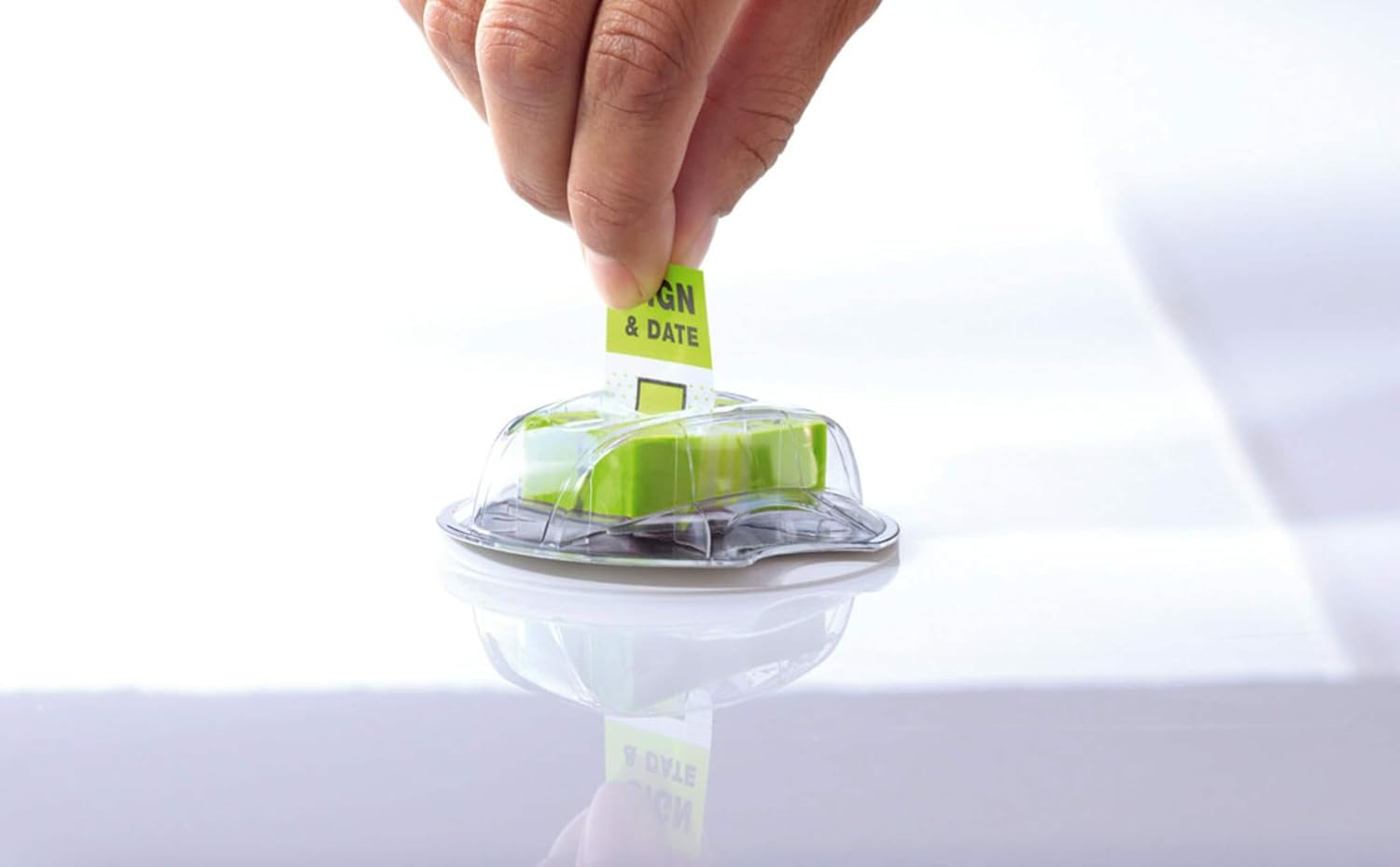 Post-it Flags, Message Flags for Signatures, 1 in Wide, 200/Desk Grip Dispenser