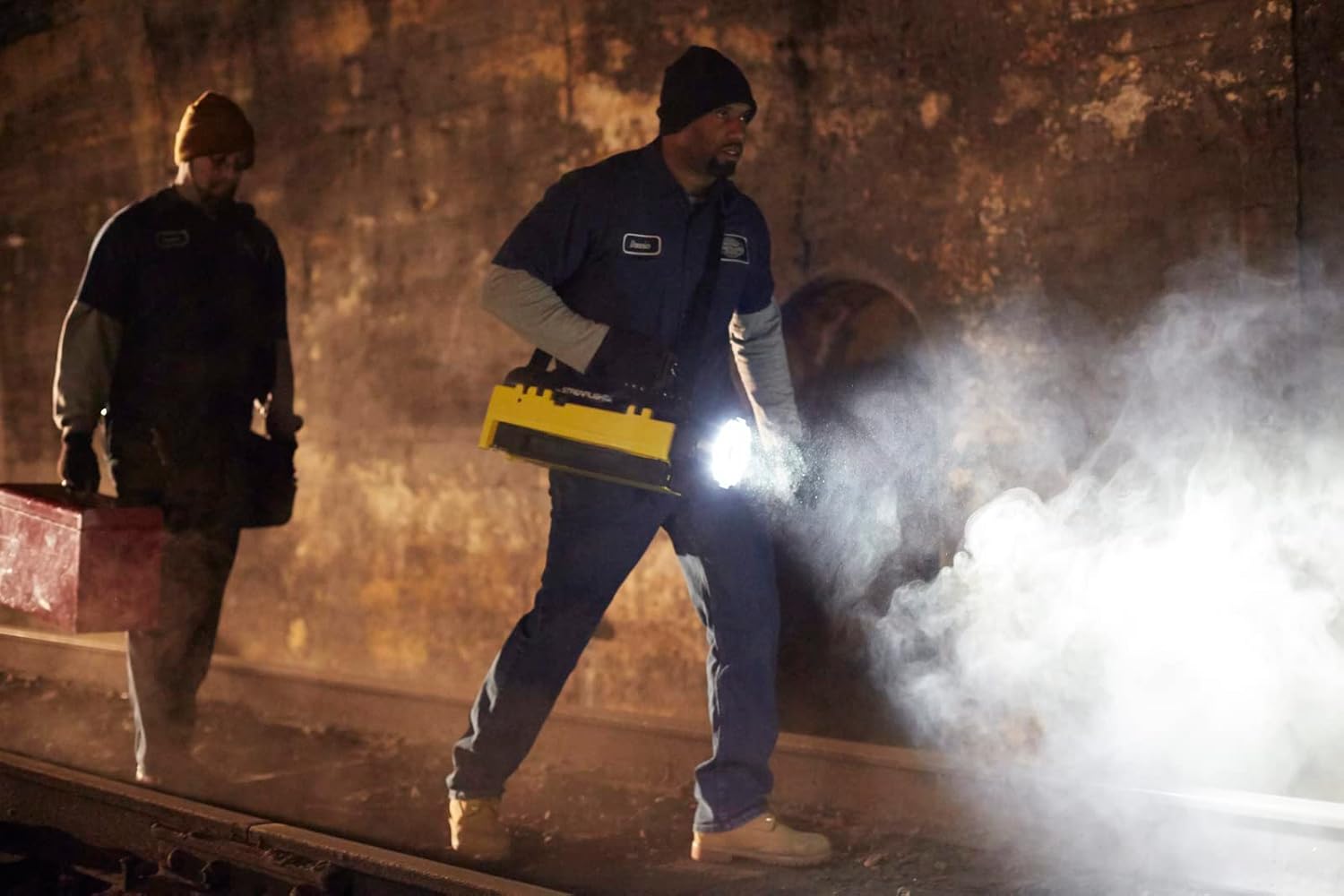 Streamlight 45670 Portable Scene Light 10,000-Lumen Portable and Collapsible Flood Light with Heavy-Duty Shoulder Strap