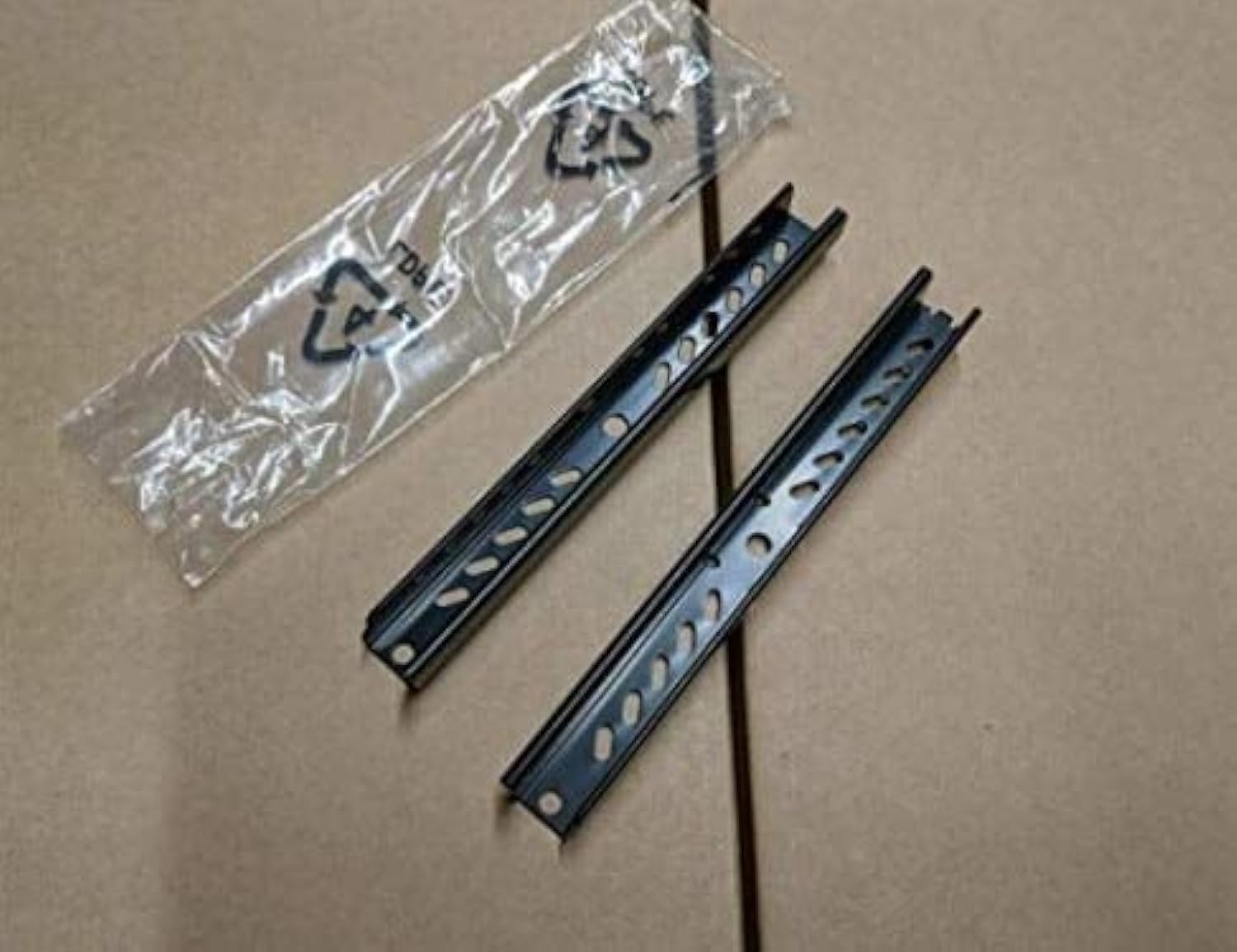 HPE Aruba AP-MNT-B - Network device mounting kit - for HPE 530 Series APs