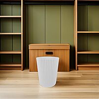 Cubo de Basura Redondo de Plástico Negro Mediano