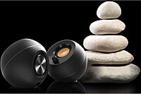 Creative Pebble 2.0 USB-Powered Desktop Speakers with Far-Field Drivers and Passive Radiators for Pcs and Laptops (Black)