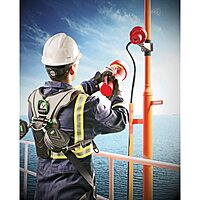 MSA V-Gard 500 Full-Brim Hard Hat with Fas-Trac III Ratchet Suspension