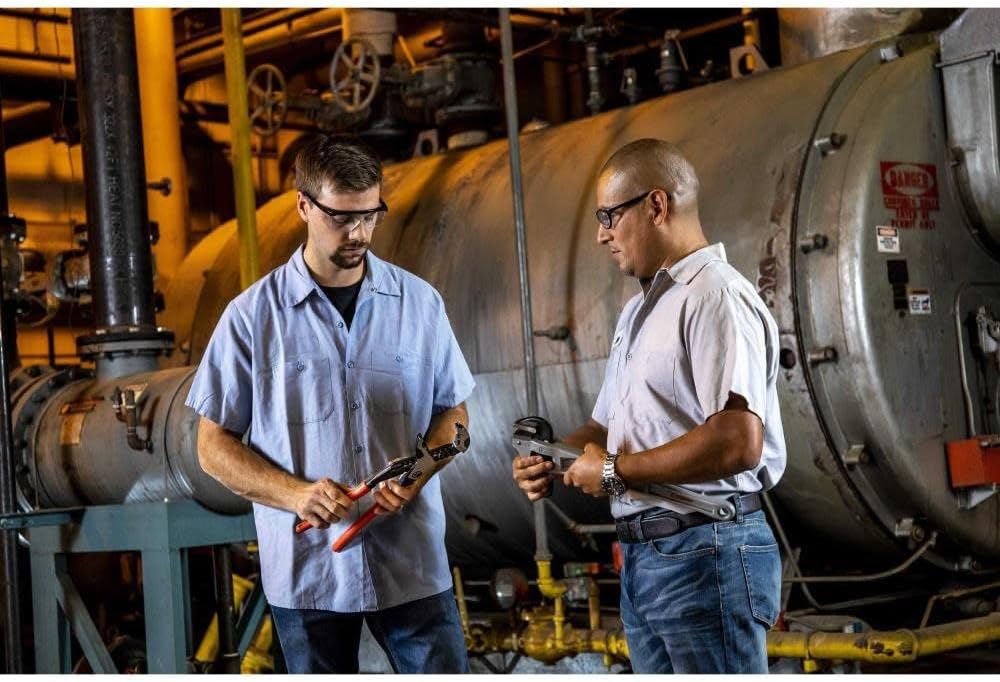 Crescent Aluminum Offset Handle Pipe Wrench - Heavy Duty Plumbing Tool for Tight Areas - Adjustable Home Repair Hand Tool