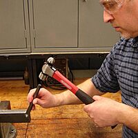 GEARWRENCH Ball Pein Hammer with Fiberglass Handle, 32 oz. - 82253