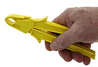 Ideal Industries Large Puller, 7-1/4 Inch Long for 0 to 100A/250V & 0 to 60A/600V, 9/16in to 1in Diameter Fuses