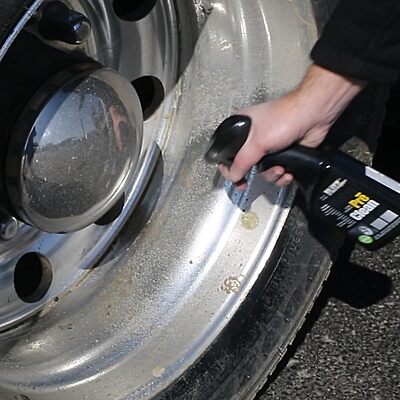 Flitz Professional Detailers Choice Car Detailing Kit - USA-Made Car Care Kits for Vehicles - Includes 1lb Polish