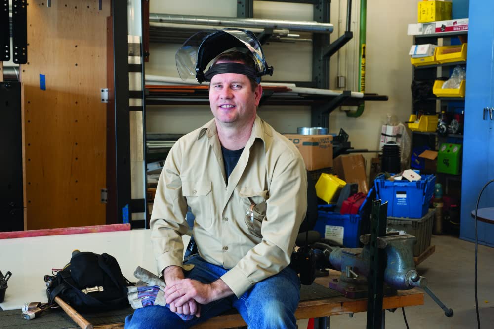 MSA 10115848 V-Gard Visor - Radiant Heat/Elevated Temperature Barrier, Polycarbonate (PC)