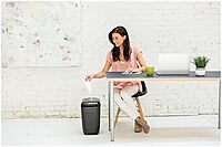 Fellowes 4606001 60Cs 10-Sheet Paper, Credit Card Shredder with Safety Features