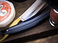 Boker Manufaktur Solingen 14Er Straight Razor - 8/8" 24K Adorned Carbon Steel Blade, Acrylic Handle