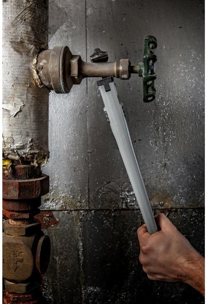 Crescent CAPW18 Aluminum Straight Pipe Wrench - 18" OAL, 2-1/2" Capacity