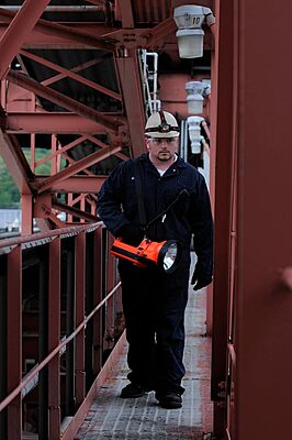 STREAMLIGHT HID LiteBox Rechargeable High-Intensity Searchlight/Lantern