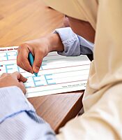 Key Education Publishing Write-On/Wipe-Off Print Alphabet Letters, Literacy Activities, Develop Handwriting and Fine Motor Skills, Teaches The Alphabet and Letter Sounds Ages 5+ (21 pc), 5.5" x 8.5"