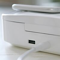 Einova Mundus Pro UV-C Sanitizing Disinfector & Charging Station – 2x10W Qi, 18W USB-A