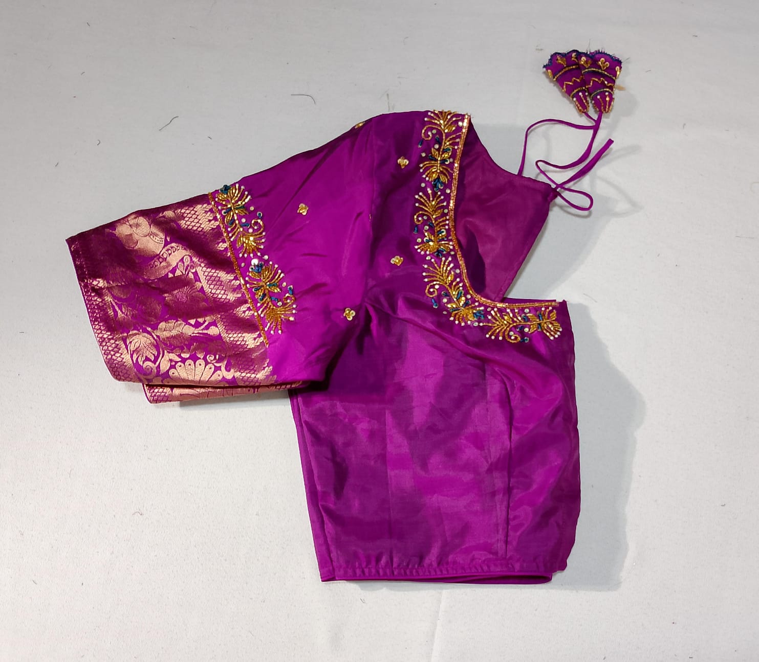 N257: Ready To Ship Beautiful Saree With Stitched Blouse
