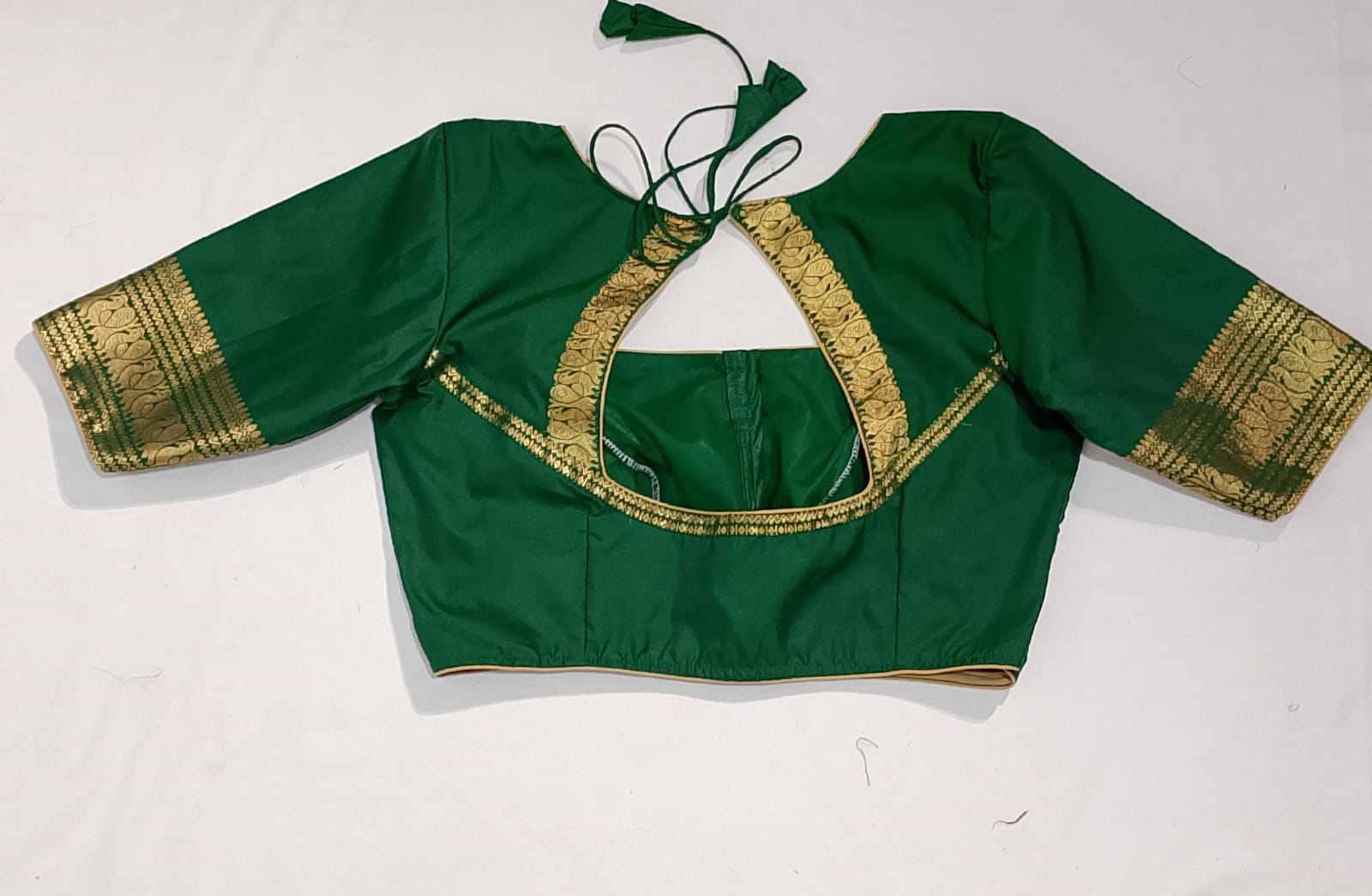 N125: Ready To Ship Beautiful Saree With Stitched Blouse