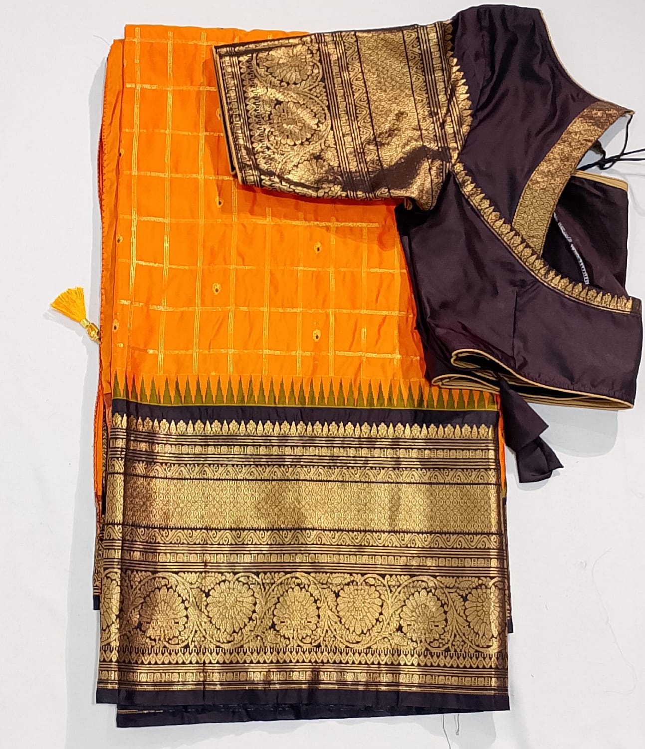 N127: Ready To Ship Beautiful Saree With Stitched Blouse N127: Ready To Ship Beautiful Saree With Stitched Blouse