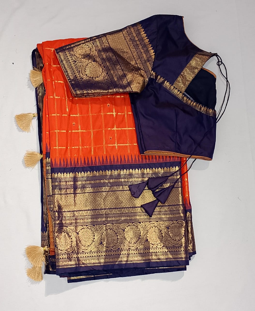 N128: Ready To Ship Beautiful Saree With Stitched Blouse N128: Ready To Ship Beautiful Saree With Stitched Blouse