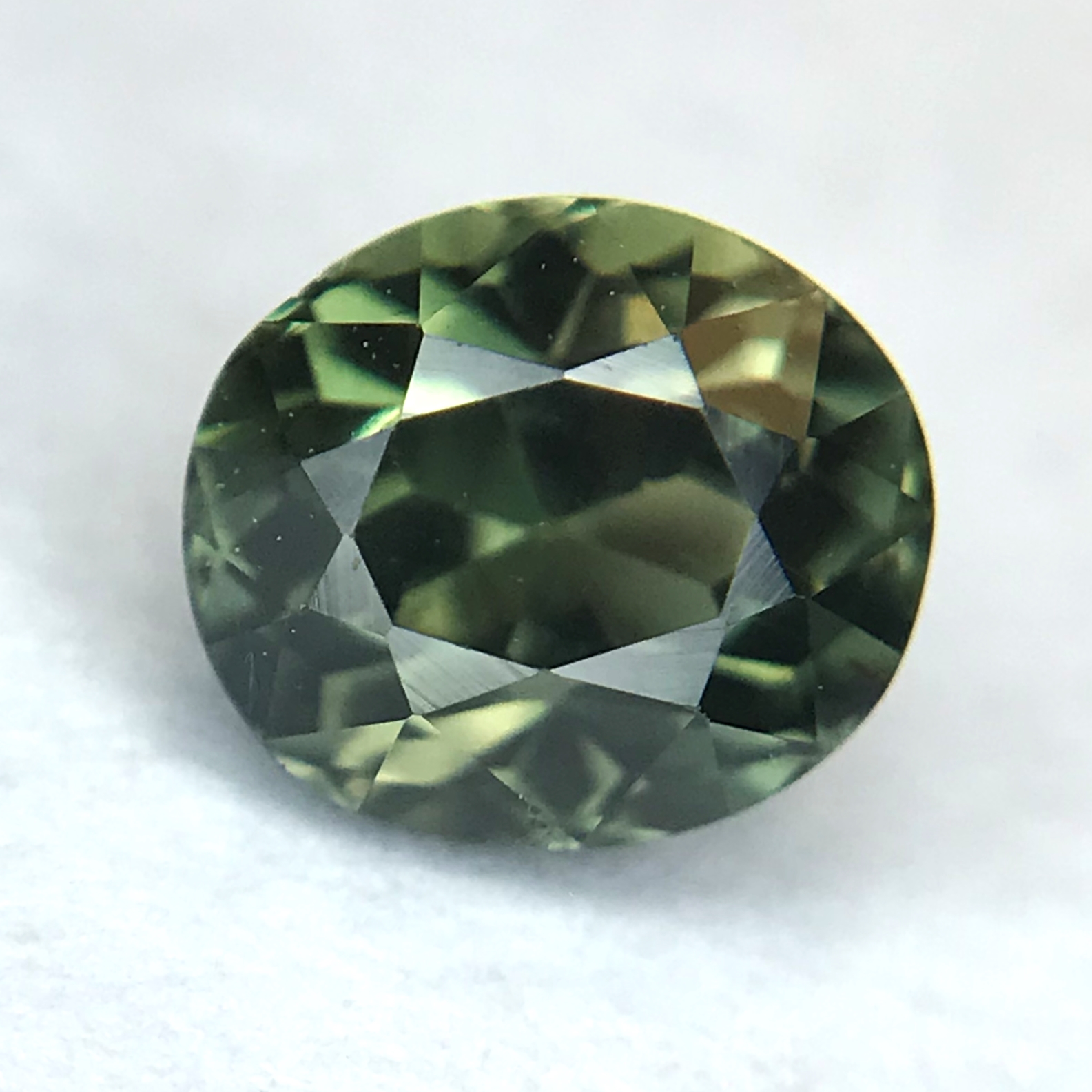 0.88ct Oval Brilliant Cut Sapphire 0.88ct Oval Brilliant Cut Sapphire