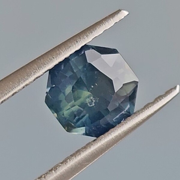 1.03ct Hexagon Step Cut Sapphire