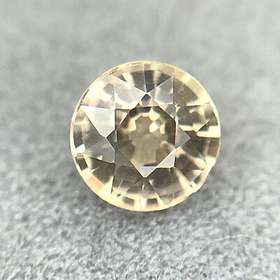 0.57ct Round Mixed Cut Sapphire 0.57ct Round Mixed Cut Sapphire