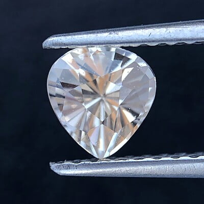 0.78ct Heart Brilliant Cut Sapphire 0.78ct Heart Brilliant Cut Sapphire