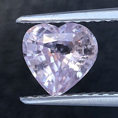 1.31ct Heart Brilliant Cut Sapphire 1.31ct Heart Brilliant Cut Sapphire