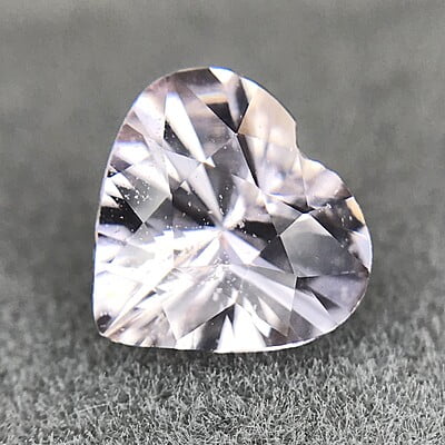 0.88ct Heart Brilliant Cut Sapphire 0.88ct Heart Brilliant Cut Sapphire