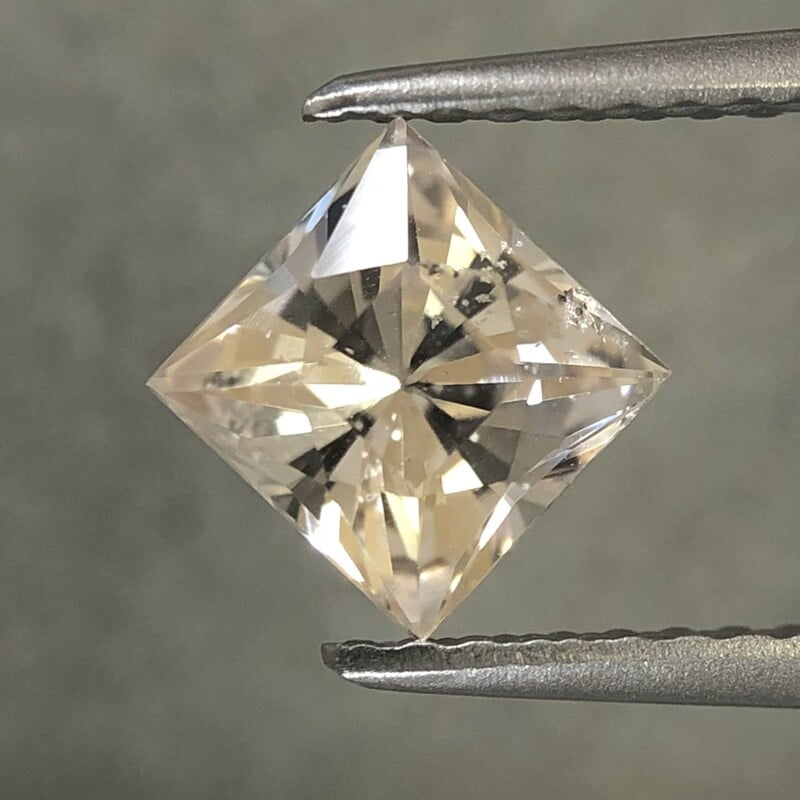 1.15ct Princess Brilliant Cut Sapphire 1.15ct Princess Brilliant Cut Sapphire