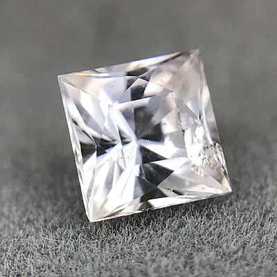 1.15ct Princess Brilliant Cut Sapphire 1.15ct Princess Brilliant Cut Sapphire
