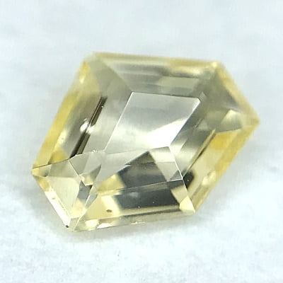 0.39ct Fancy Step Cut Sapphire 0.39ct Fancy Step Cut Sapphire