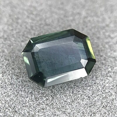 0.41ct Octagon Step Cut Sapphire 0.41ct Octagon Step Cut Sapphire
