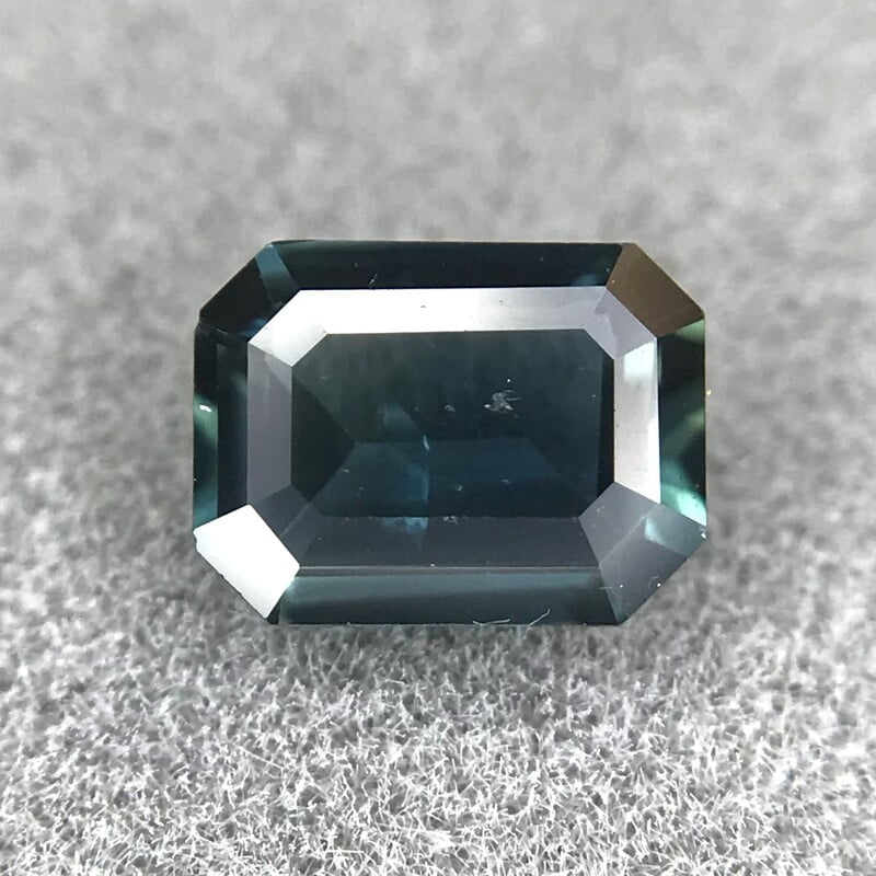 0.47ct Octagon Step Cut Sapphire 0.47ct Octagon Step Cut Sapphire