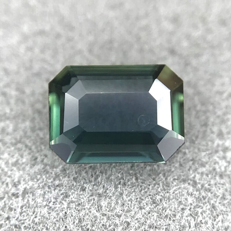 0.49ct Octagon Step Cut Sapphire 0.49ct Octagon Step Cut Sapphire