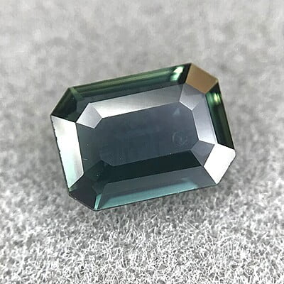 0.49ct Octagon Step Cut Sapphire 0.49ct Octagon Step Cut Sapphire