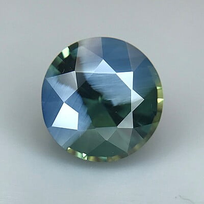 1.26ct Round Brilliant Cut Sapphire 1.26ct Round Brilliant Cut Sapphire
