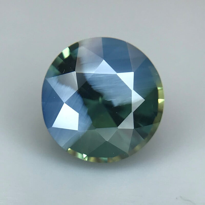 1.26ct Round Brilliant Cut Sapphire 1.26ct Round Brilliant Cut Sapphire
