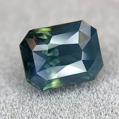 2.26ct Radiant Brilliant Cut Sapphire 2.26ct Radiant Brilliant Cut Sapphire