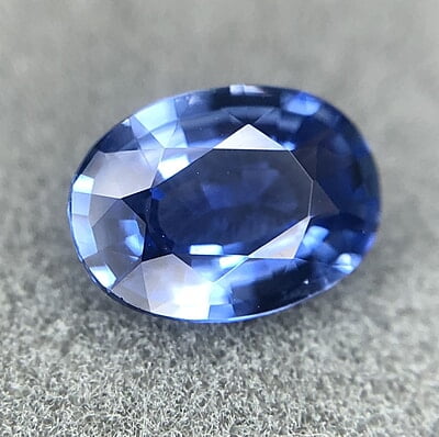 0.90ct Oval Mixed Cut Sapphire 0.90ct Oval Mixed Cut Sapphire
