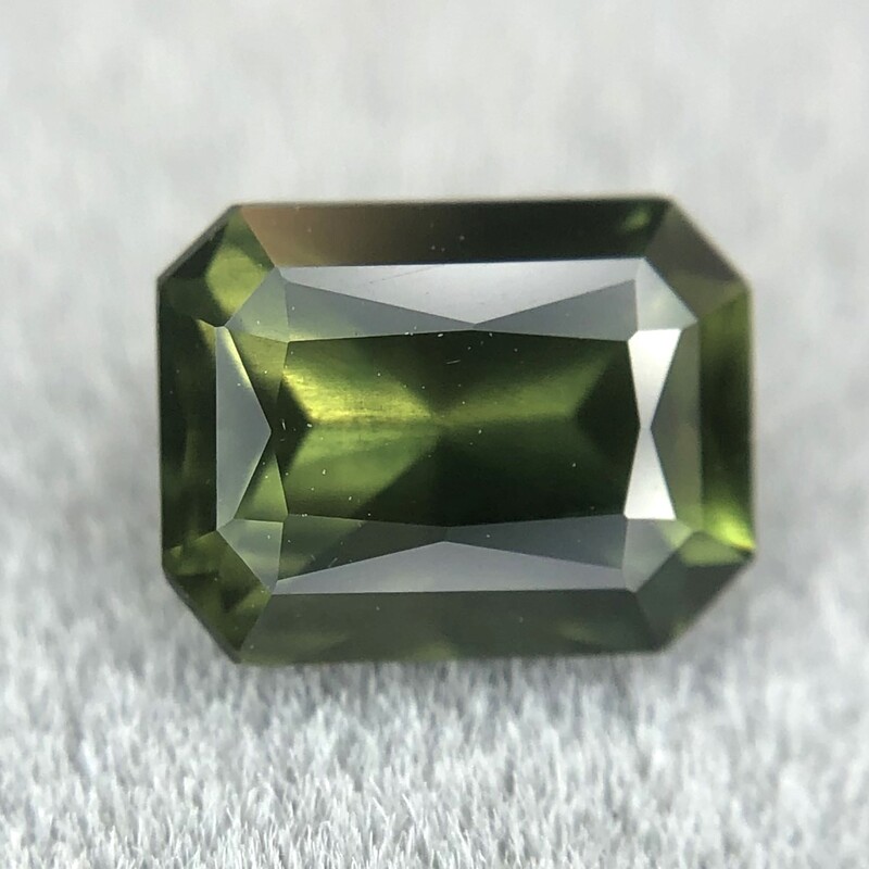 1.28ct Radiant Brilliant Cut Sapphire 1.28ct Radiant Brilliant Cut Sapphire