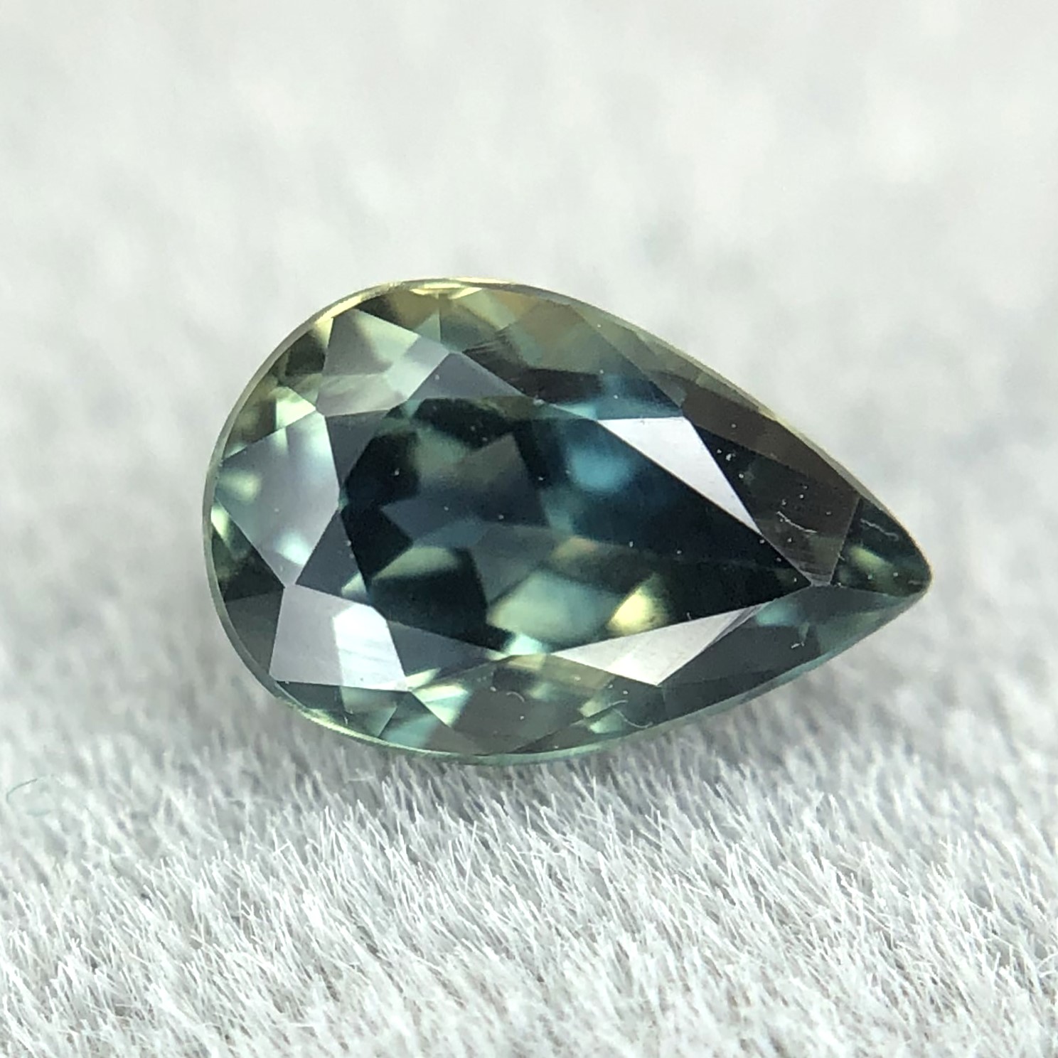 0.56ct Pear Mixed Cut Sapphire