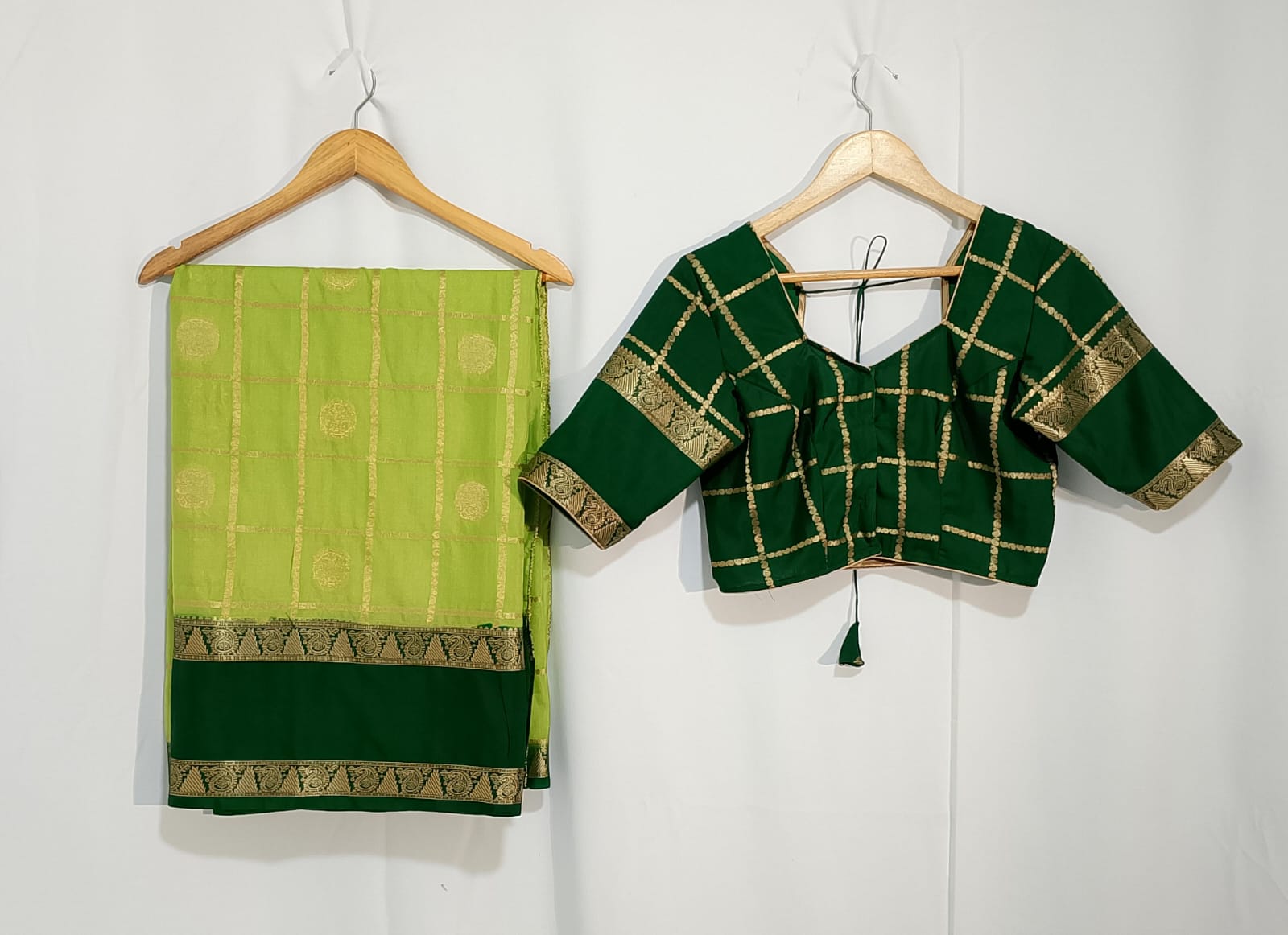 J578: Ready To Ship Beautiful Mysore Crepe Saree With Stitched Blouse