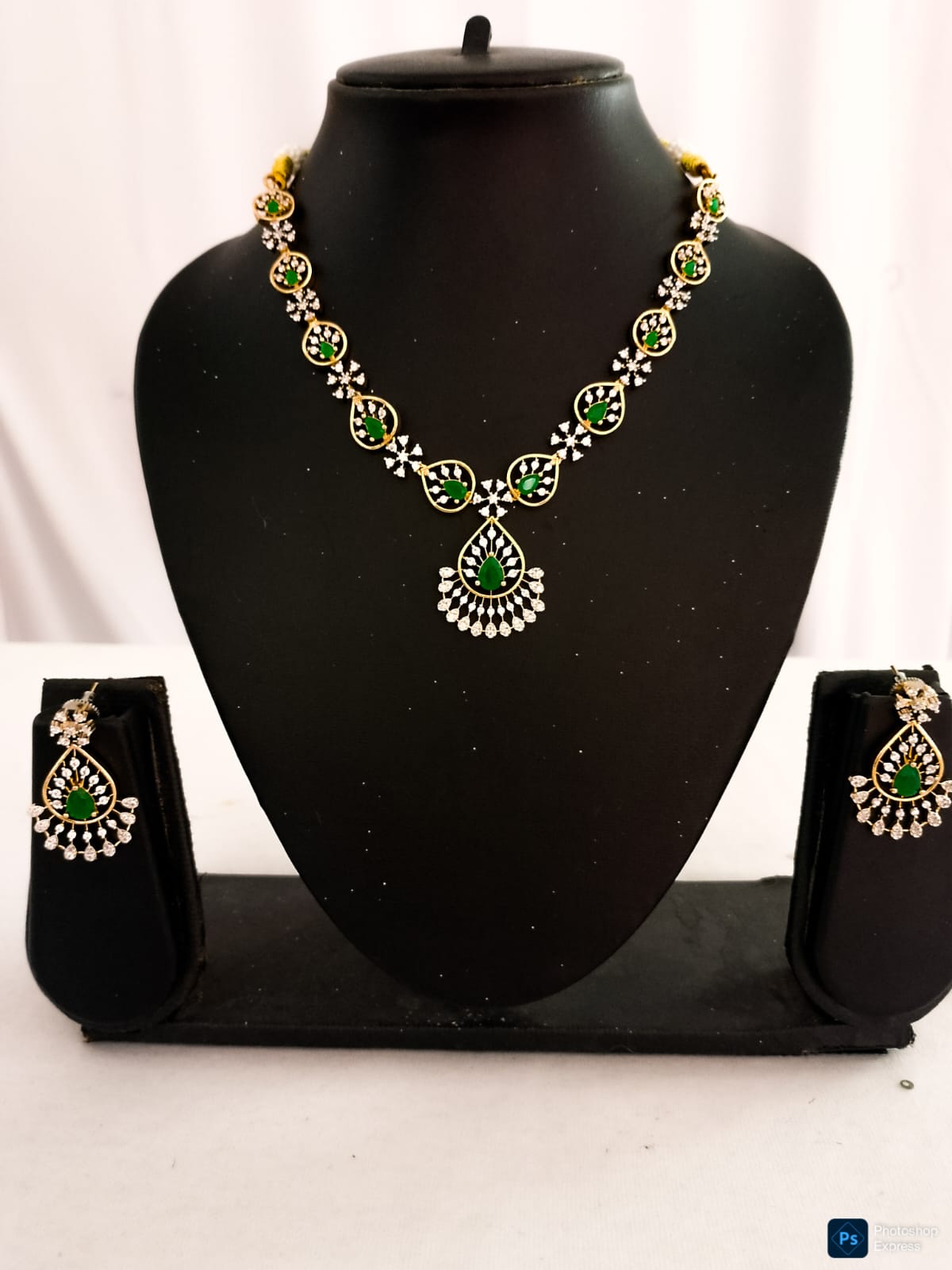H32: Ready To Ship Beautiful Green Stone Necklace Set